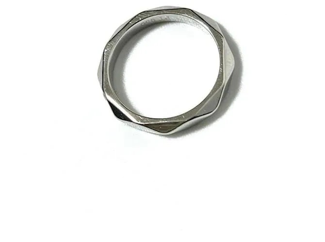 Anillo de banda de platino facetado para mujer Boucheron 