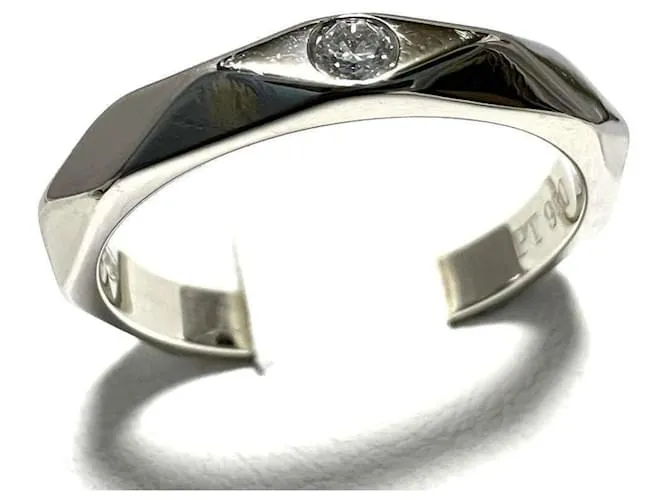 Anillo de banda de platino facetado para mujer Boucheron 