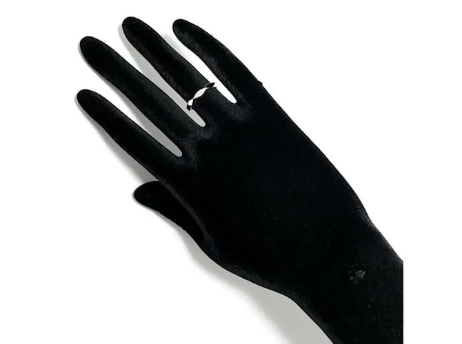 Anillo de banda de platino facetado para mujer Boucheron 