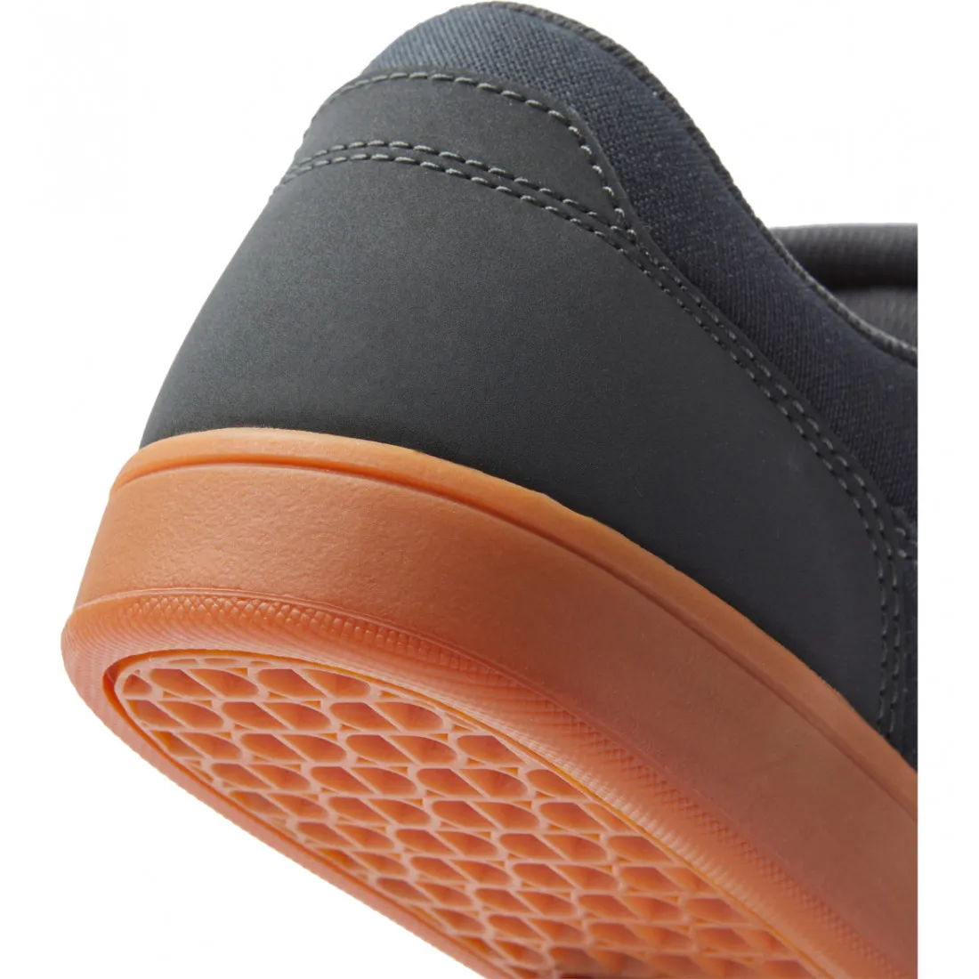 CRISIS 2 grey gum