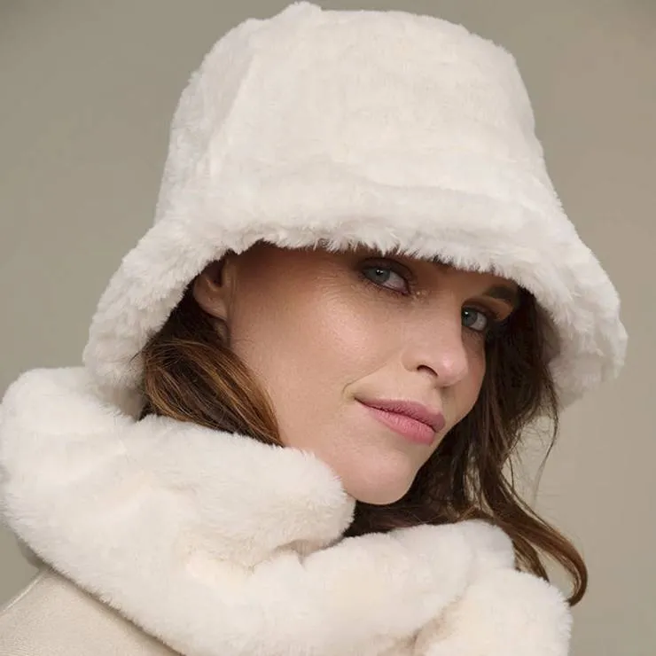 Gorro peludito Rino Pelle Blanco