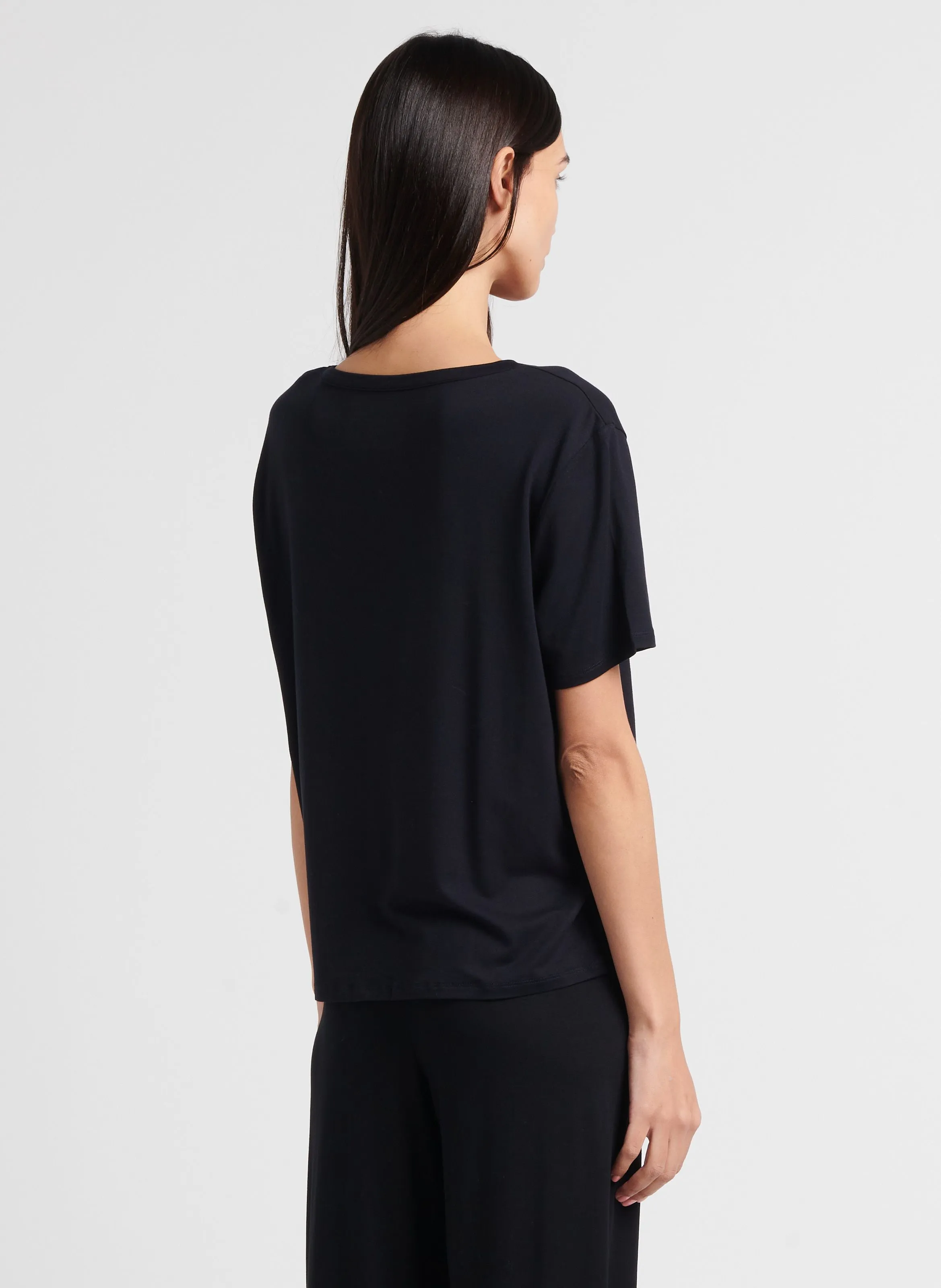 MAJESTIC FILATURES Camiseta con cuello redondo elástica en azul