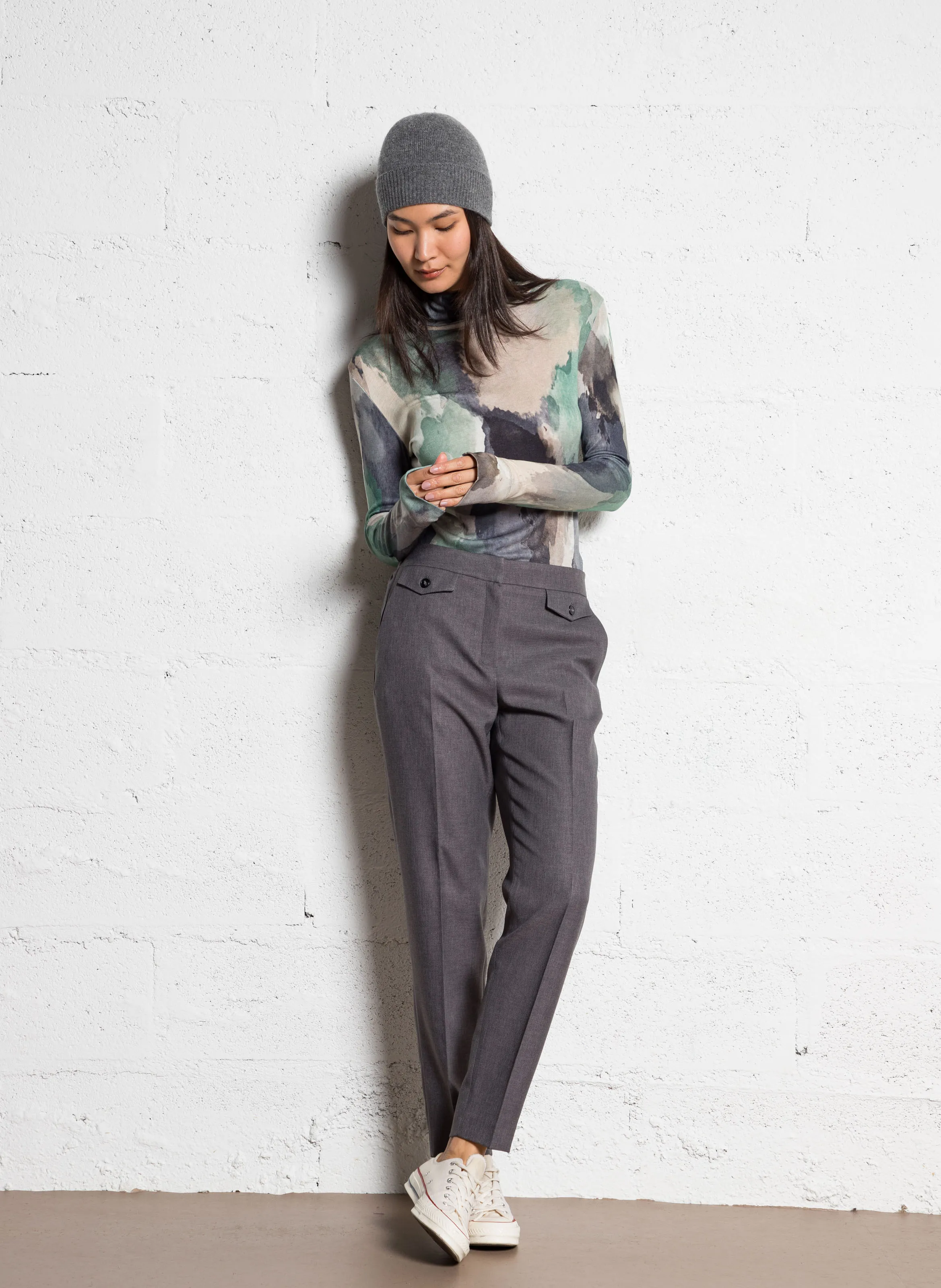 MAJESTIC FILATURES Jersey de cuello vuelto estampado en caqui