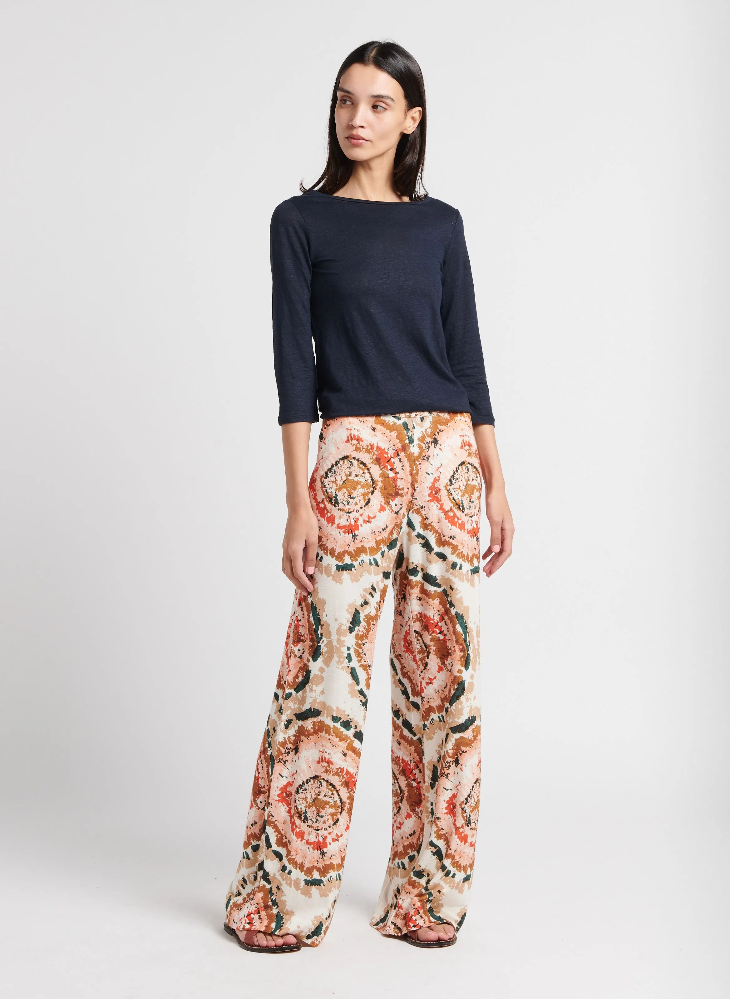 MAJESTIC FILATURES Pantalón ancho estampado en multicolor