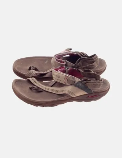 Merrell Sandalia marrón combinada