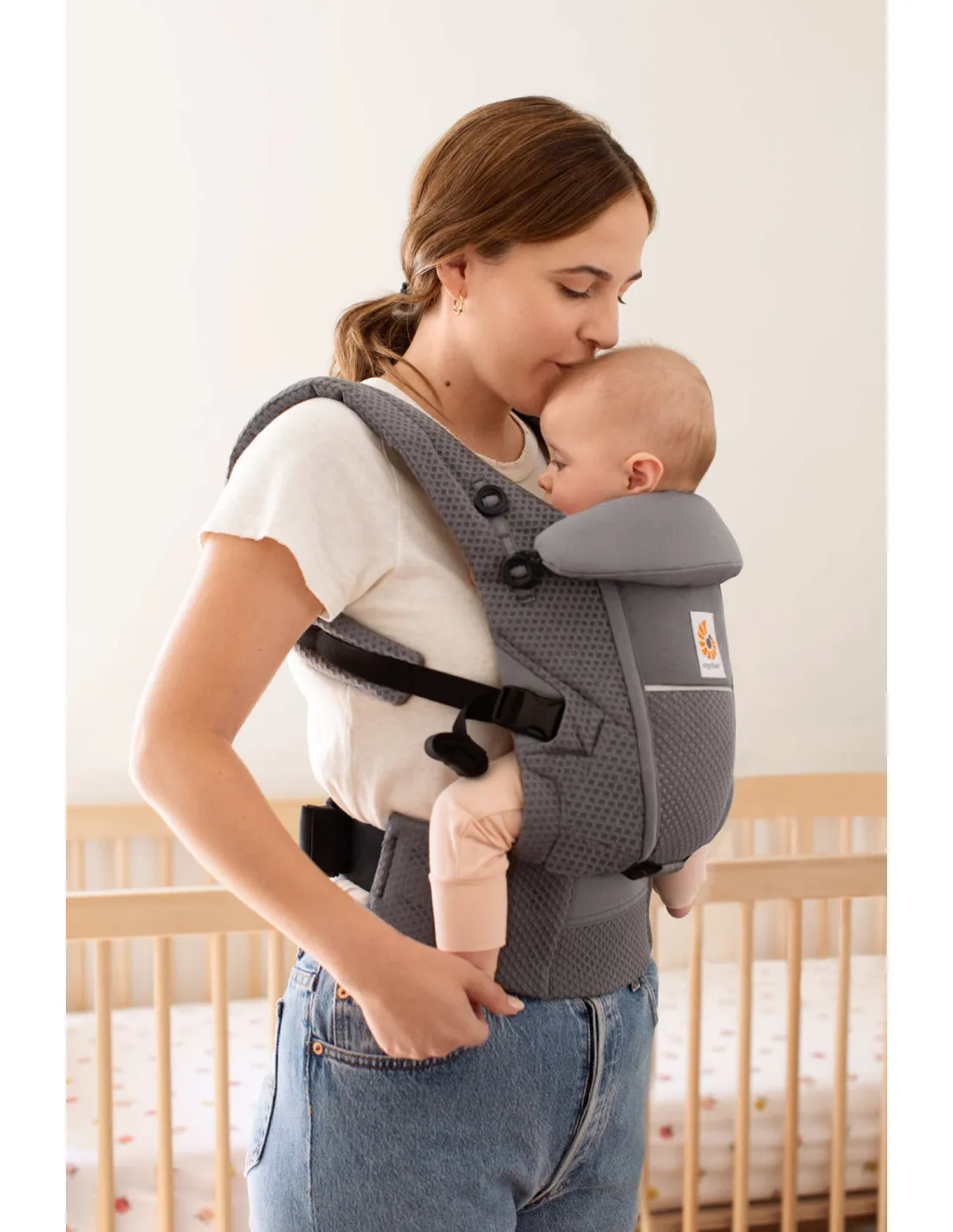 Mochila portabebé Ergobaby Adapt Soft Flex Mesh gris grafito