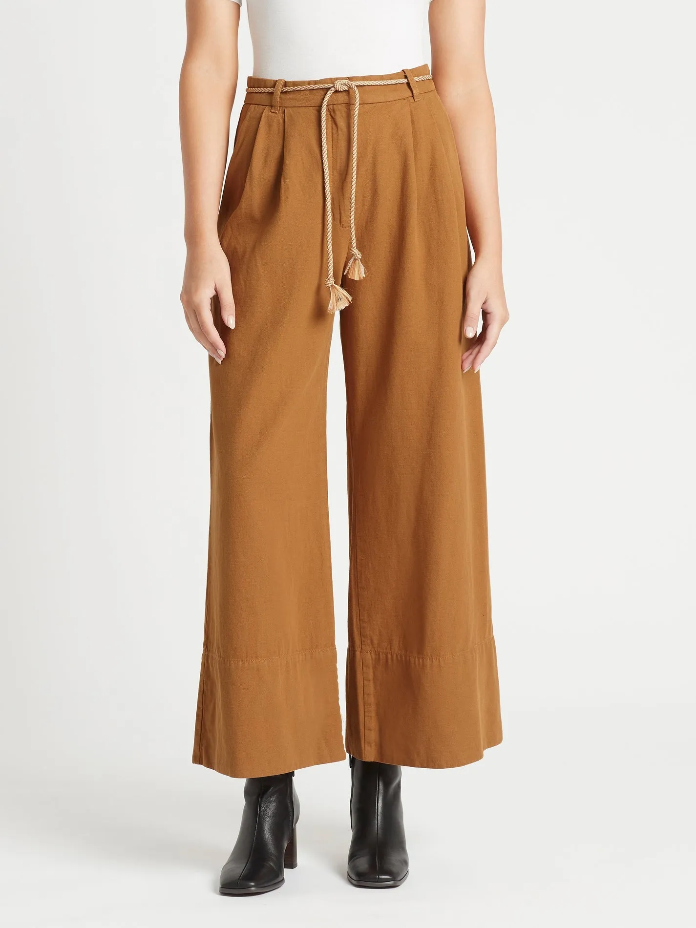 Nour Pant