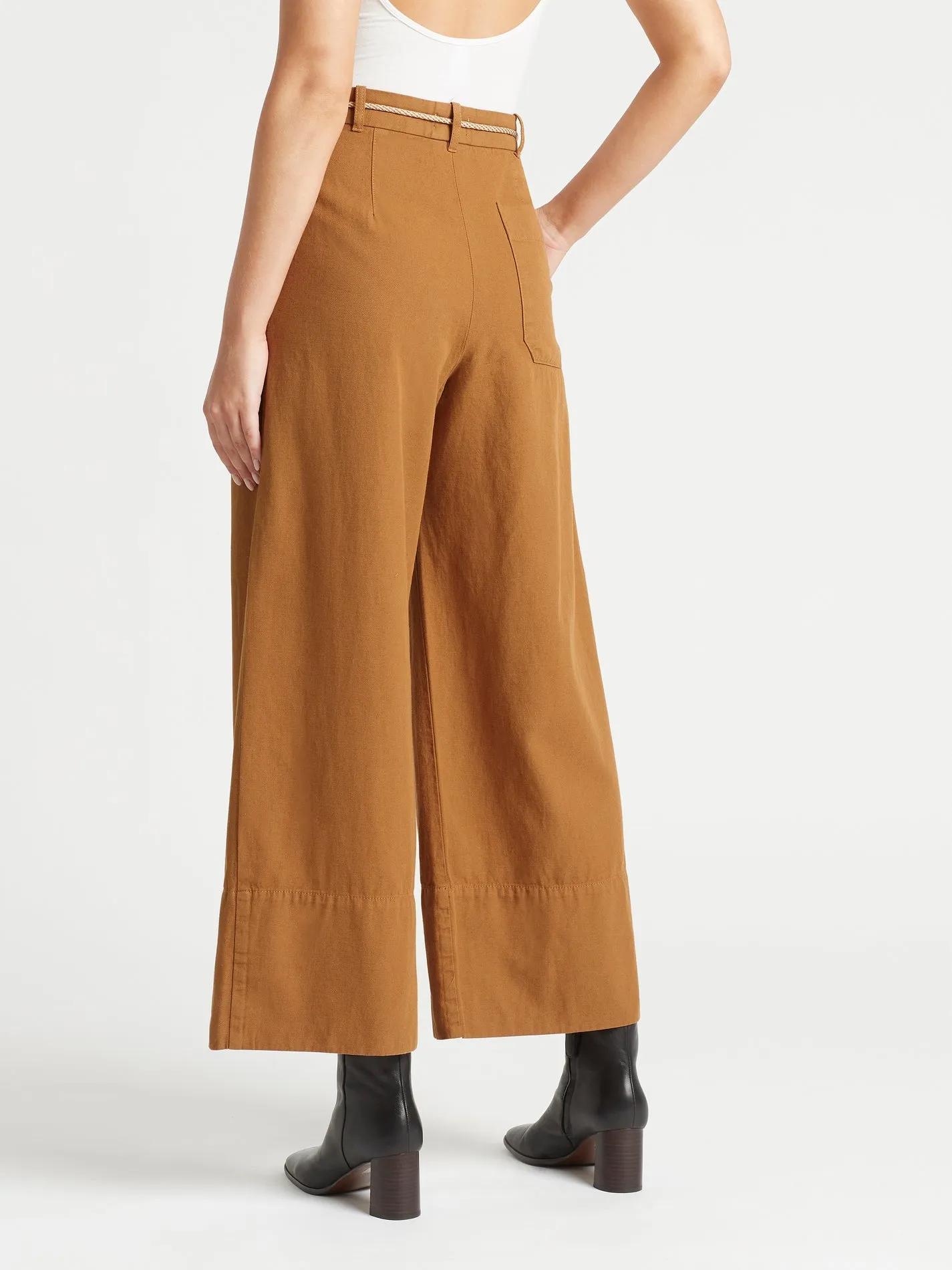 Nour Pant