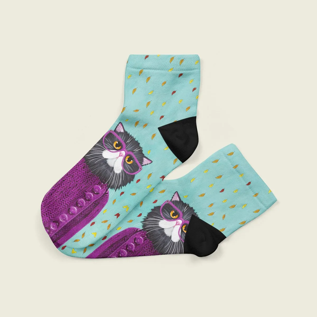 Ogobongo Buttoned Cat