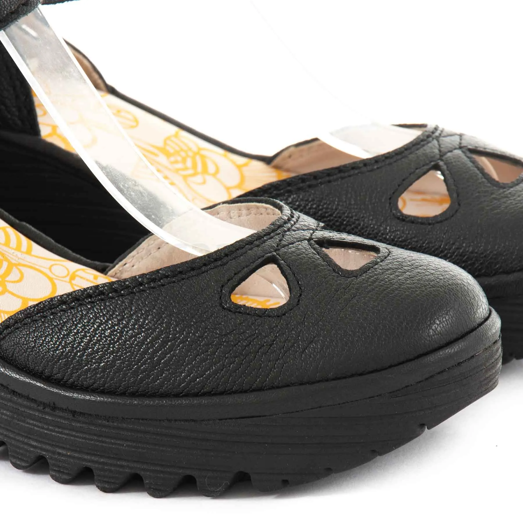 Sandálias FLY LONDON Yellow Yuna Black P500016090