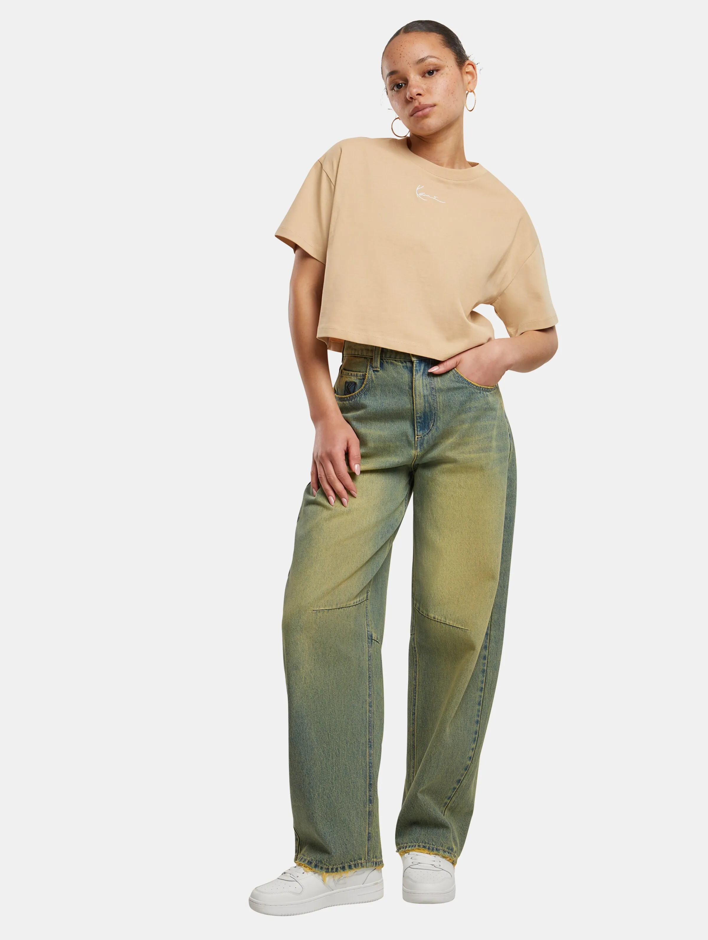 Small Signature Essential Crop