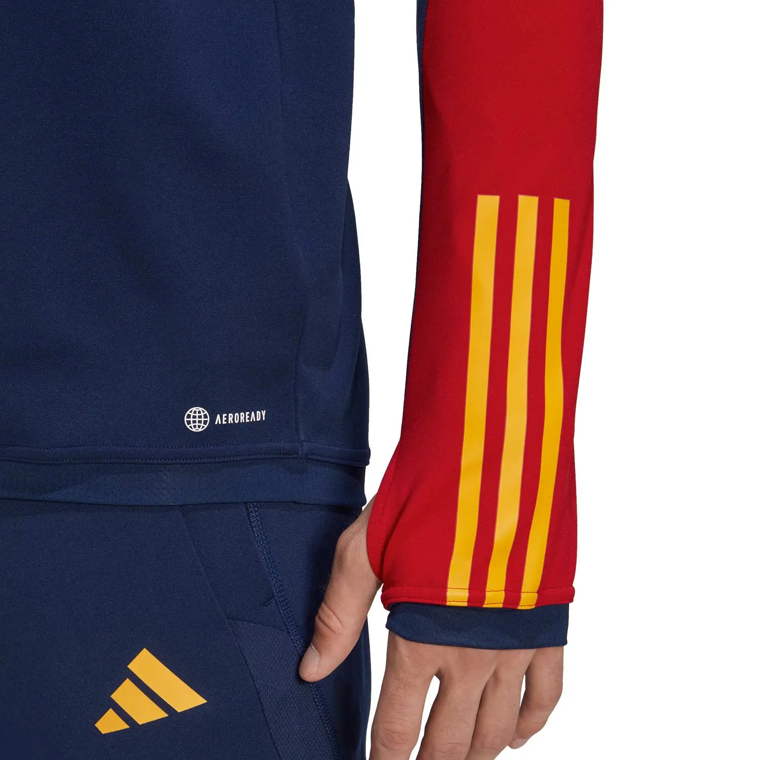 Sudadera adidas España entrenamiento