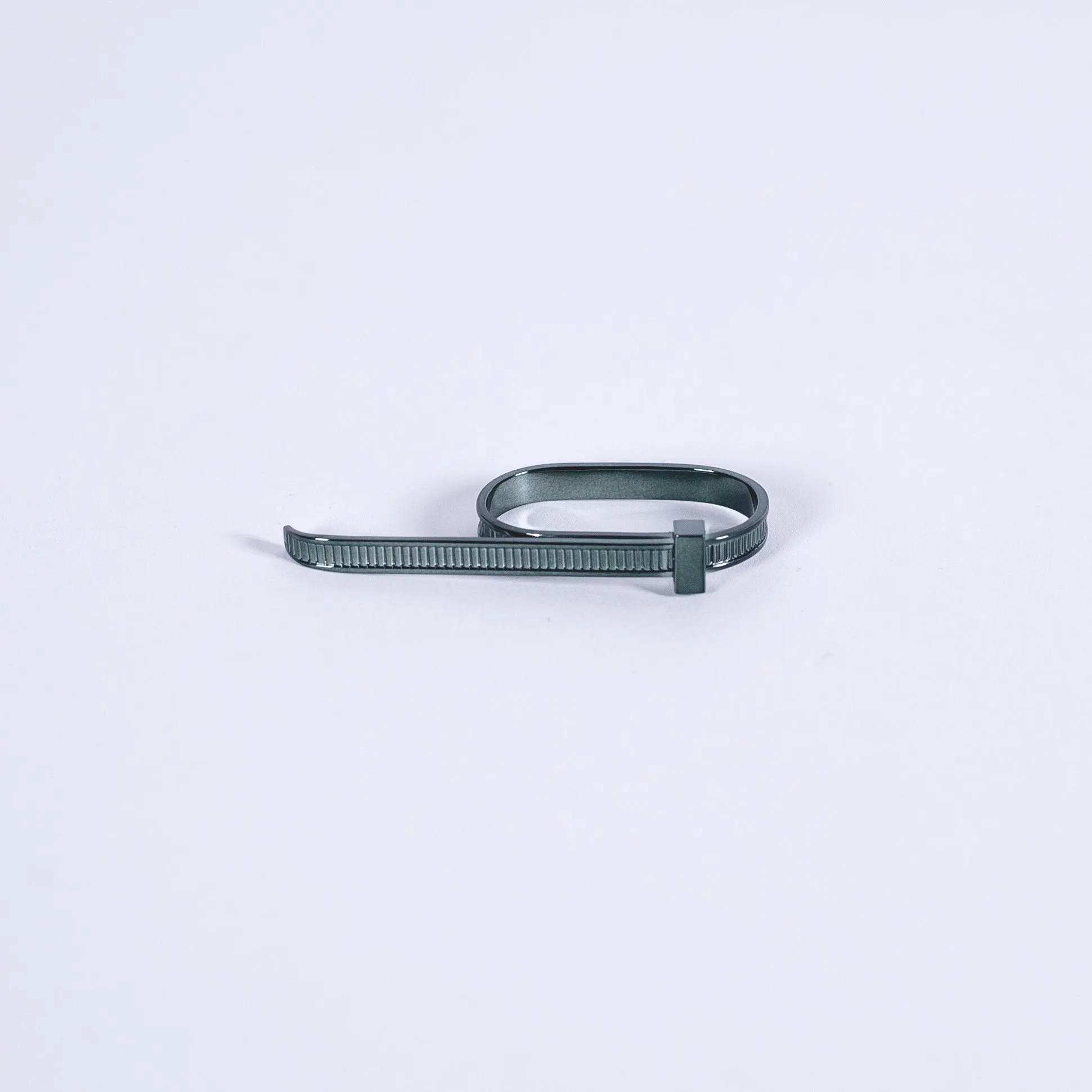 Zip Tie 2 Finger Ring Green